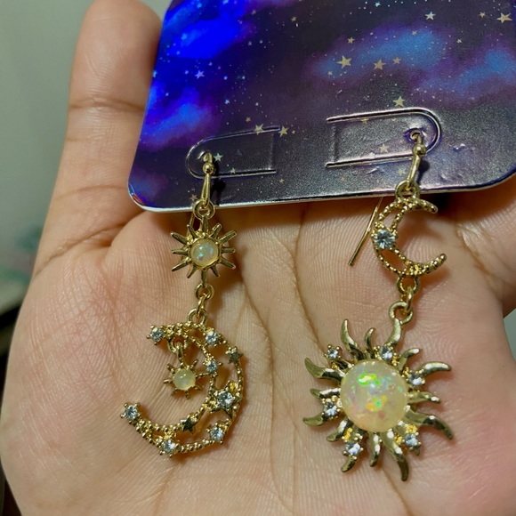Sun and Moon earrings - Picture 3 of 6